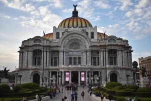 Mexico City: Mexican Folklore Ballet