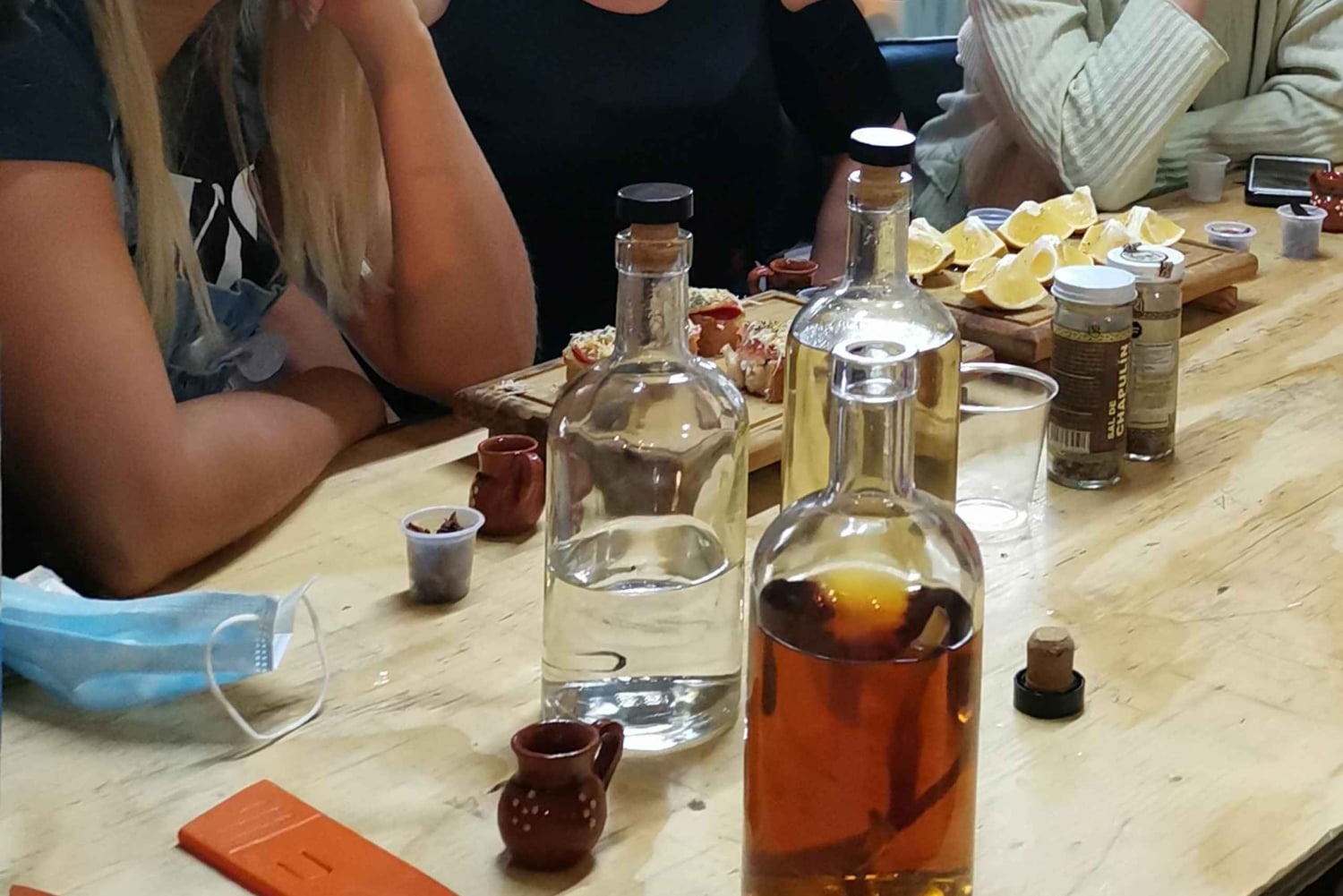 Ciudad de México: Degustación de Mezcal y Pulque en el Puesto del Mercado Exótico
