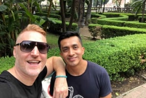 Mexico City: North Walking Tour with Library Visit