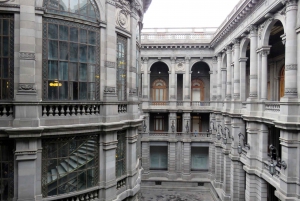 Mexico City: Palaces & Historical Buildings Walking Tour