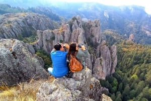 Tour Privado de los Prismas Basálticos de Ciudad de México: Fuentes Mágicas