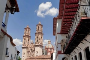 Mexico City: Private Cacahuamilpa Caves and Taxco Tour