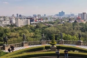Mexico City: Private Chapultepec Park Bike Tour