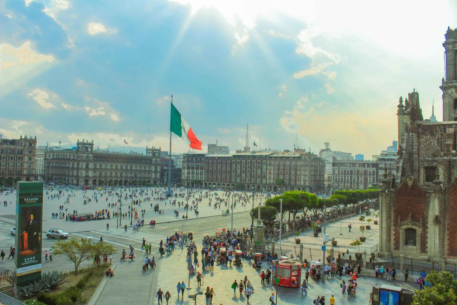 Mexico City: Private City Tour of Identity, History, and Traditions
