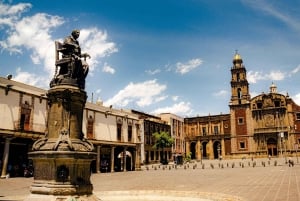 Mexico City: Private City Tour of Identity, History, and Traditions