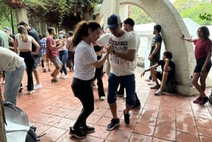 Mexico City: Salsa Dance Class with a Local