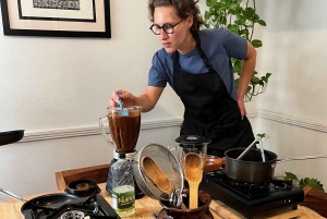 Mexico City: Salsa and Tortilla-Making Class with Drinks