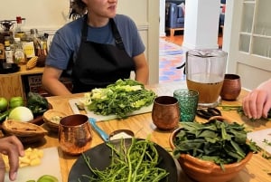 Mexico City: Salsa and Tortilla-Making Class with Drinks