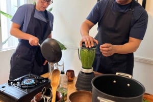 Mexico City: Salsa and Tortilla-Making Class with Drinks