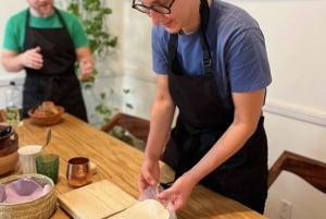 Mexico City: Salsa and Tortilla-Making Class with Drinks