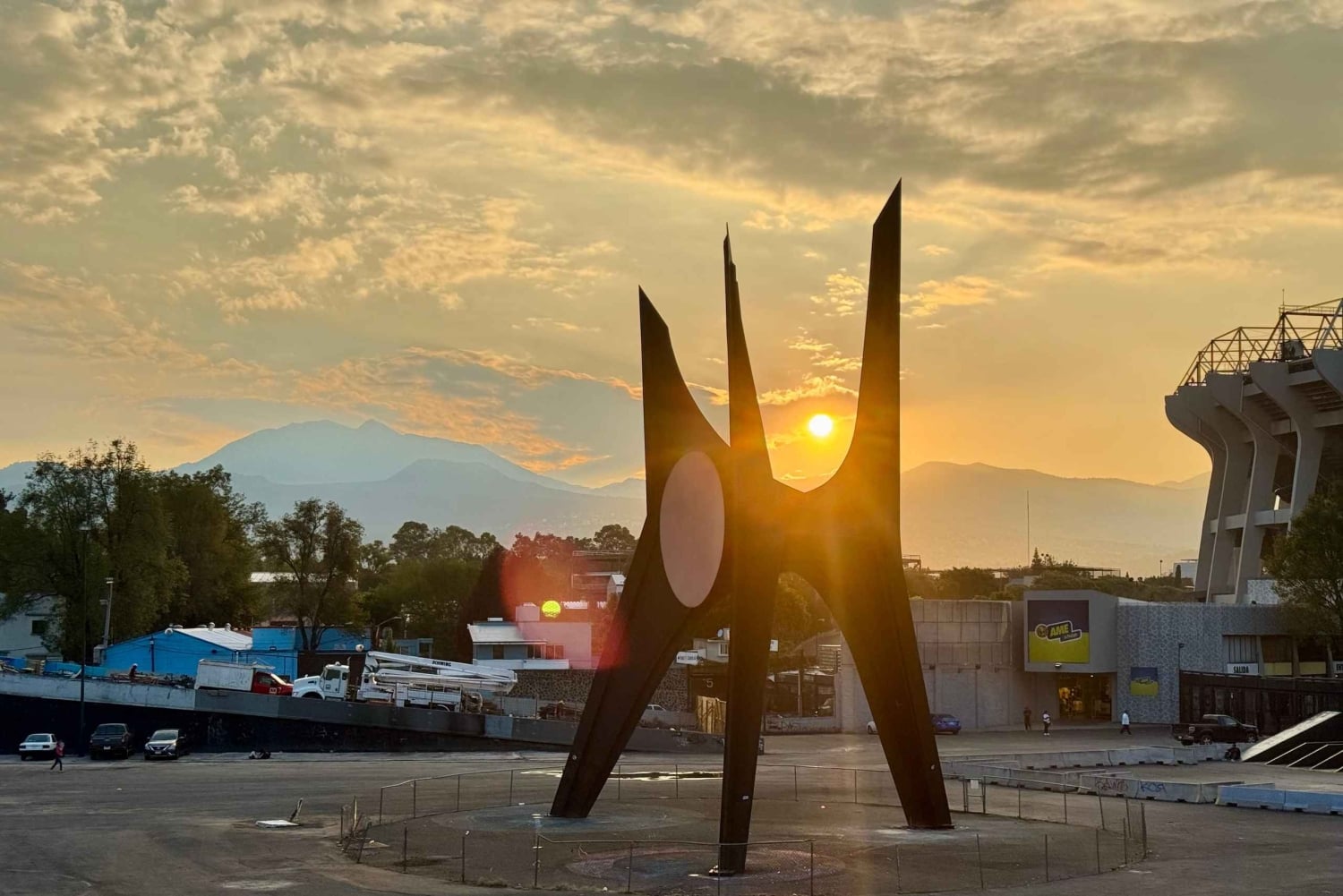 Tour por el estadio de fútbol y comida callejera en Ciudad de México