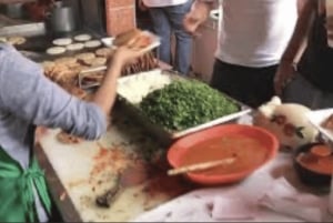 Tour por el estadio de fútbol y comida callejera en Ciudad de México