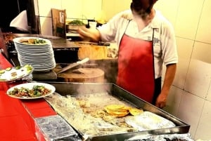 Mexico City: Taco Tasting Bike Tour in Polanco