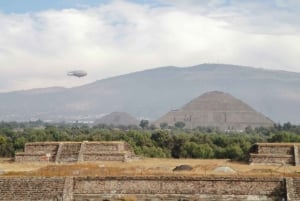Mexico City: Teotihuacan, Acolman & Piñatas Private Tour