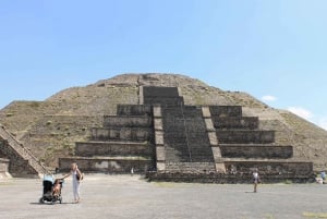 CDMX: Balloon Flight & Guided Teotihuacan & Guadalupe Shrine