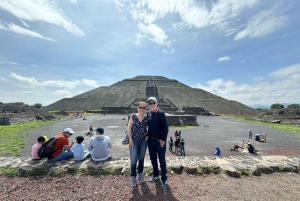 Mexico City: Teotihuacan, Brunch, and Xochimilco Tour