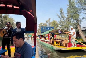 Mexico City: Teotihuacan, Brunch, and Xochimilco Tour
