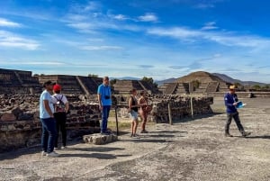 Mexico City: Teotihuacan, Guadalupe Shrine & Tlatelolco Tour