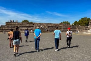 Mexico City: Teotihuacan, Guadalupe Shrine & Tlatelolco Tour