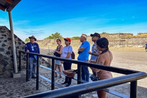 Mexico City: Teotihuacan Pyramids Early Access Guided Tour