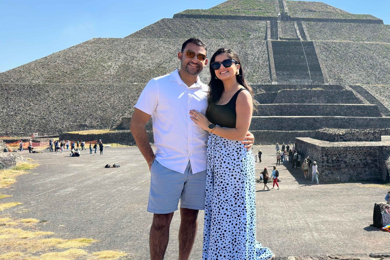 Mexico City: Teotihuacan Tour, Basilica, and Drink Tasting