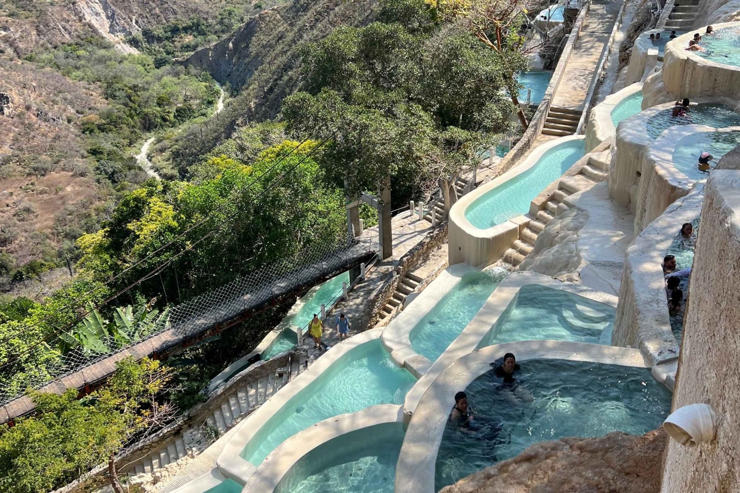 Ciudad de México: Grutas de Tolantongo, aguas termales y albercas naturales