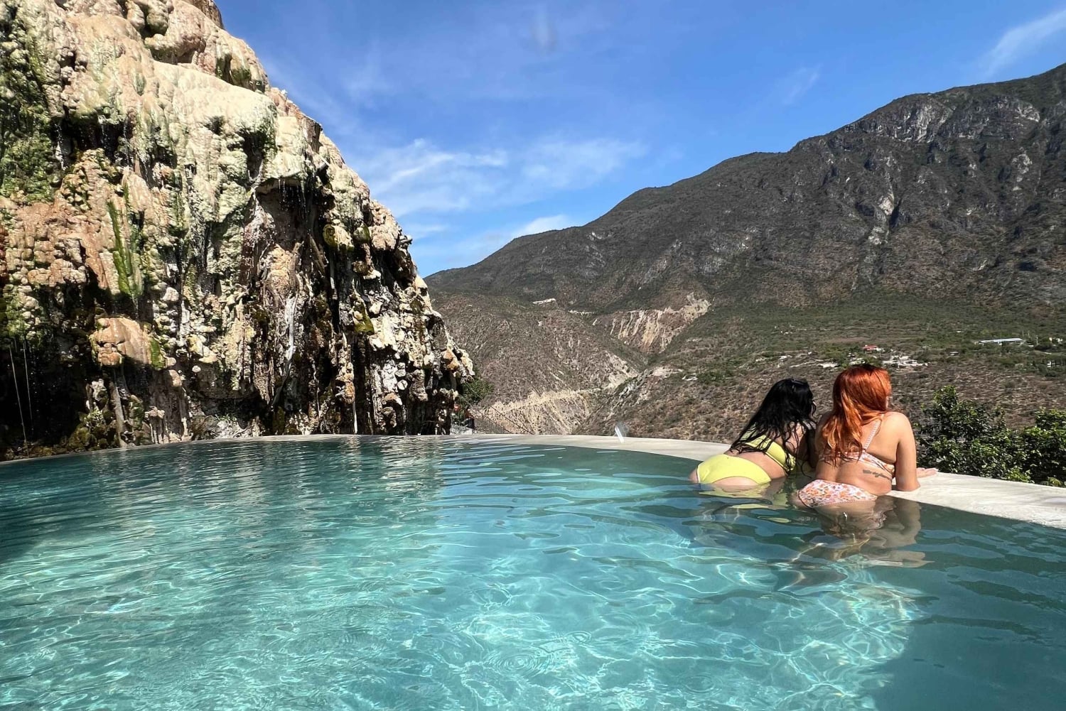 Ciudad de México: Grutas de Tolantongo, aguas termales y albercas naturales