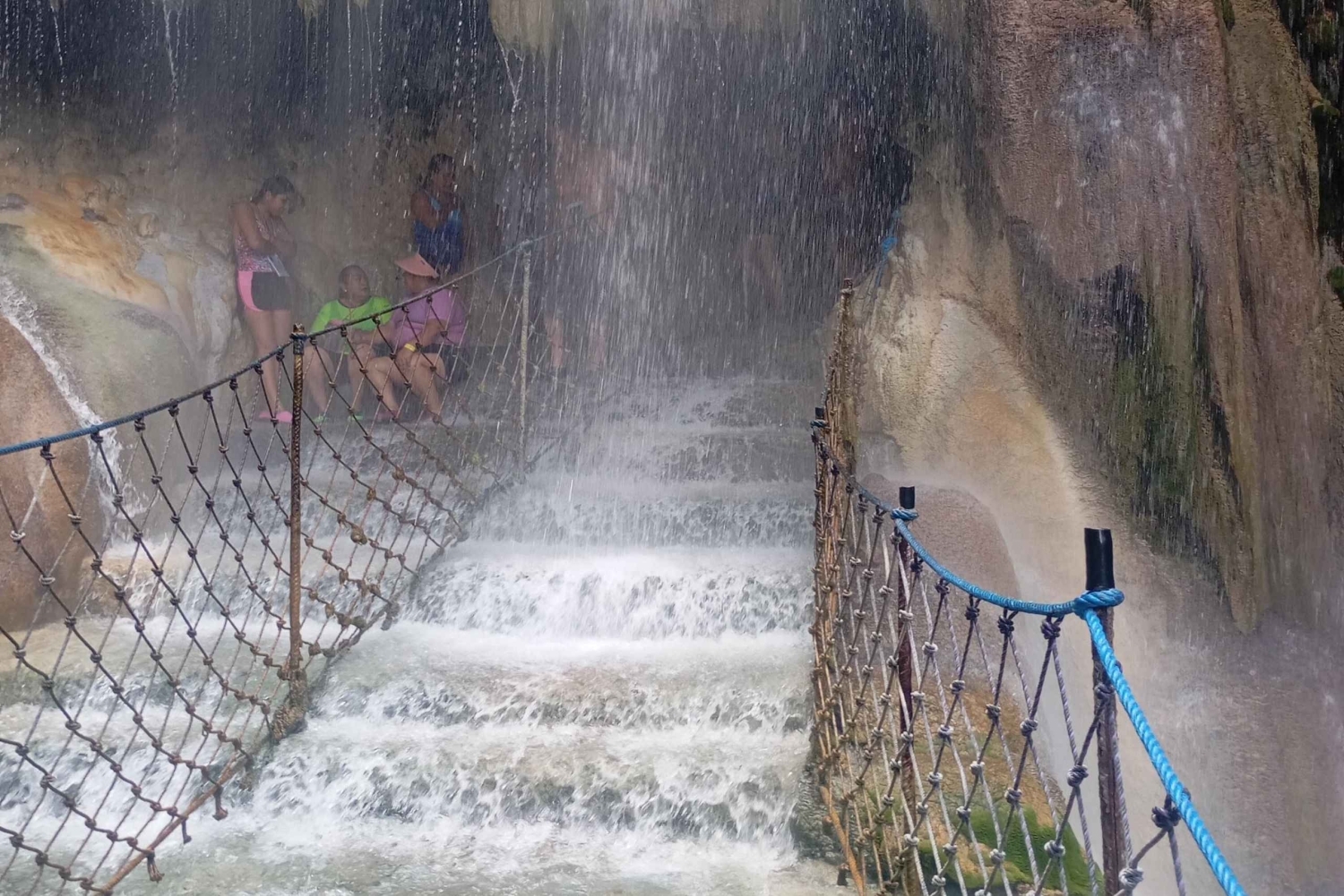 Ciudad de México: tour por las cuevas de Tolantongo y San Miguel de Allende