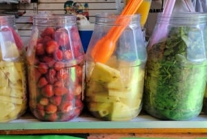 Mexico City: Vegan & Veggie Market Tour with Cooking Lesson