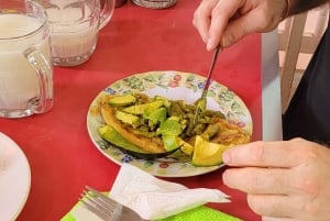 Mexico City: Vegan & Veggie Market Tour with Cooking Lesson