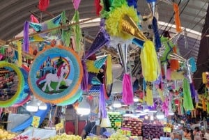 Mexico City: Vegan & Veggie Market Tour with Cooking Lesson