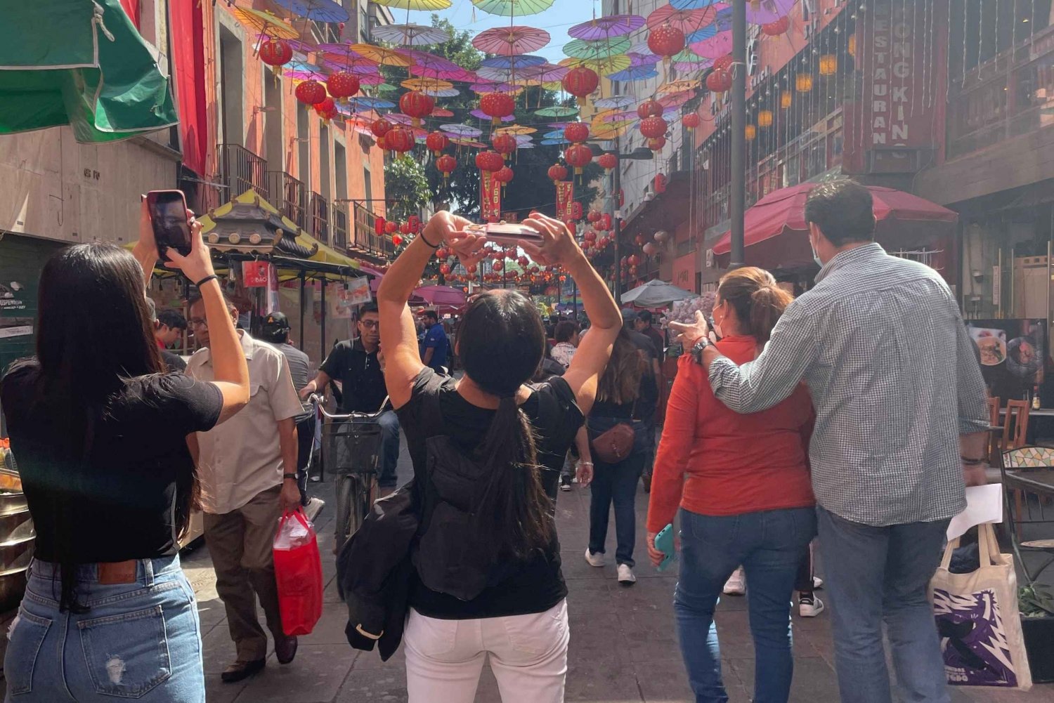 Mexico City: Walk & Eat through Mexican Gastronomy History