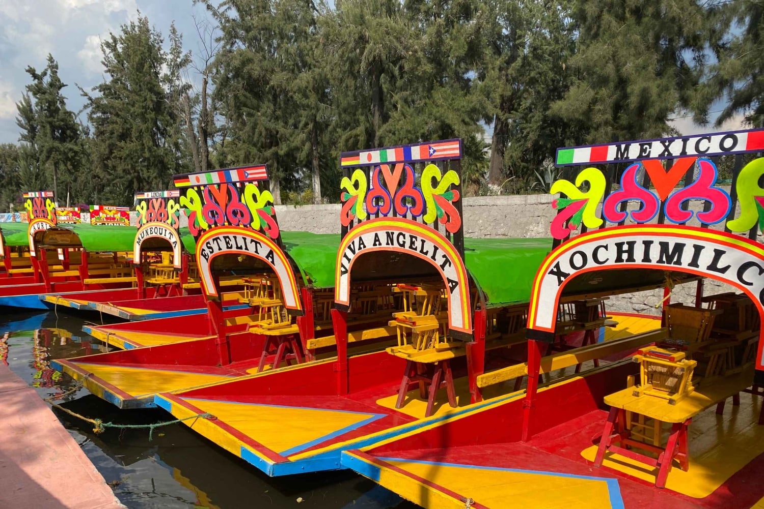 Mexico City: Xochimilco All-Included Boat Party Tour