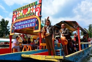 Ciudad de México: Paseo en barco por el canal de Xochimilco con un arqueólogo