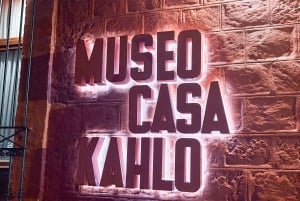 Mexico City: Xochimilco, Coyoacan & Frida Kahlo Private Tour