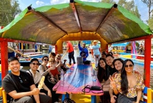CDMX: Tour of Xochimilco and Coyoacán with option to visit the Frida Kahlo Museum