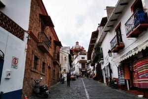 Excursión Mil Cascadas Taxco: Cascadas Asombrosas y Rappel Loco