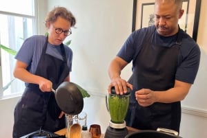 Muchos moles: Clase de cocina y festín de mole multivarietal