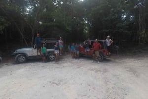 Cozumel: Paseo en Jeep por la Jungla Maya hasta las Cavernas de Jade y Snorkel