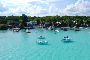 Sailing: Sailing Adventure in group in Bacalar