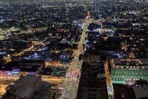 Night walking tour of Mexico City with an option to visit Torre Latino