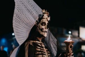 Oaxaca: Sesión de fotos con la Diosa Catrina del Día de Muertos y Mezcal