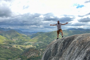 Oaxaca: Monte Albán, Hierve el agua, Mezcal y Teotitlán