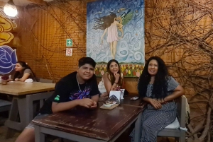 Oaxaca: Night Street Food Tour with Transfers and Tastings