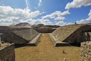 Oaxaca: Raíces Oaxaqueñas (Monte Alban)