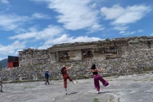 Un día todas las Pirámides de Oaxaca: Monte Albán, Mitla, Dainzú