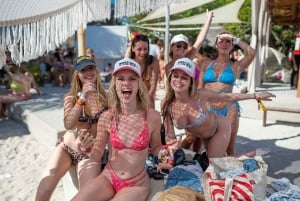 Only Adults Catamarán Party to Isla Mujeres lunch & Open Bar