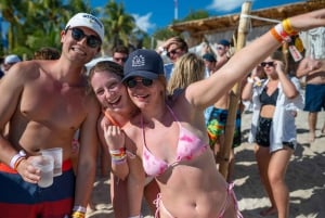 Only Adults Catamarán Party to Isla Mujeres lunch & Open Bar