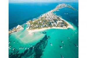 Catamarán privado a Isla Mujeres (comida+transporte)