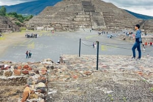 Private family tour to Teotihuacán from your accommodation